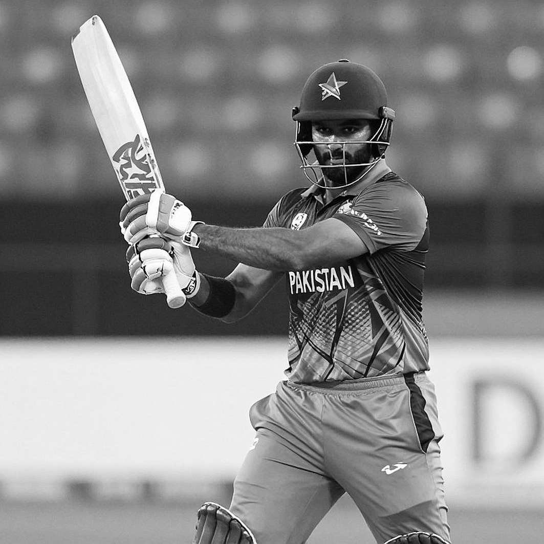 লাহোরে ৮৮ রানের শেষ জুটি: শাদাবের অবিশ্বাস্য শতকে পাকিস্তানের এক উইকেটের জয়, কিন্তু আসল গল্পটা অন্য জায়গায়